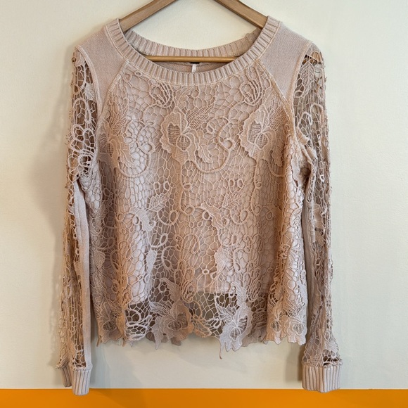 free people PRETTY RAD top . - Picture 2 of 10